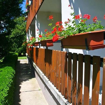 Готель Pergola Panzio Балатонфельвар Екстер'єр фото